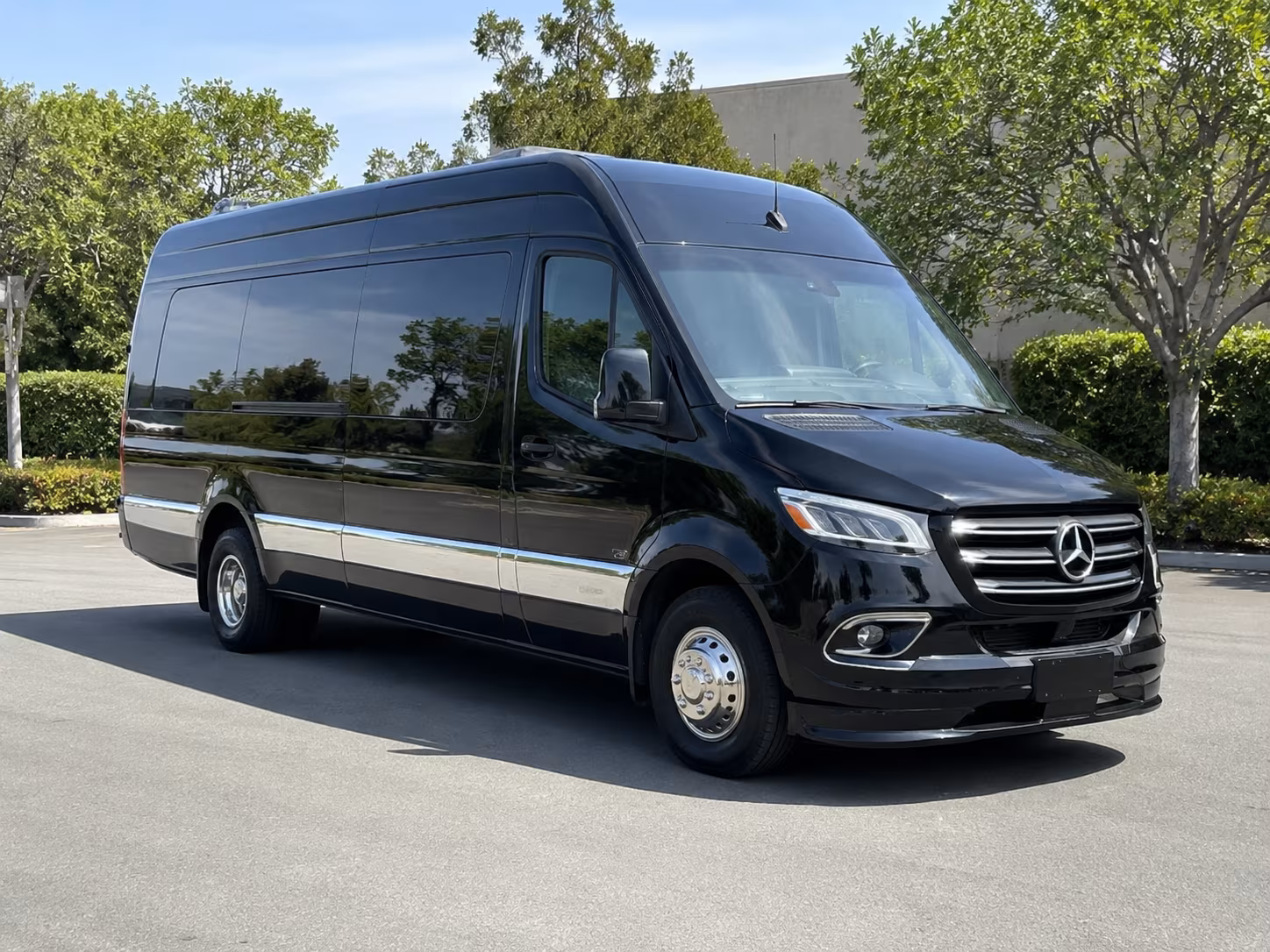 Huntington Beach Airport Shuttle & Transportation pickup coordination