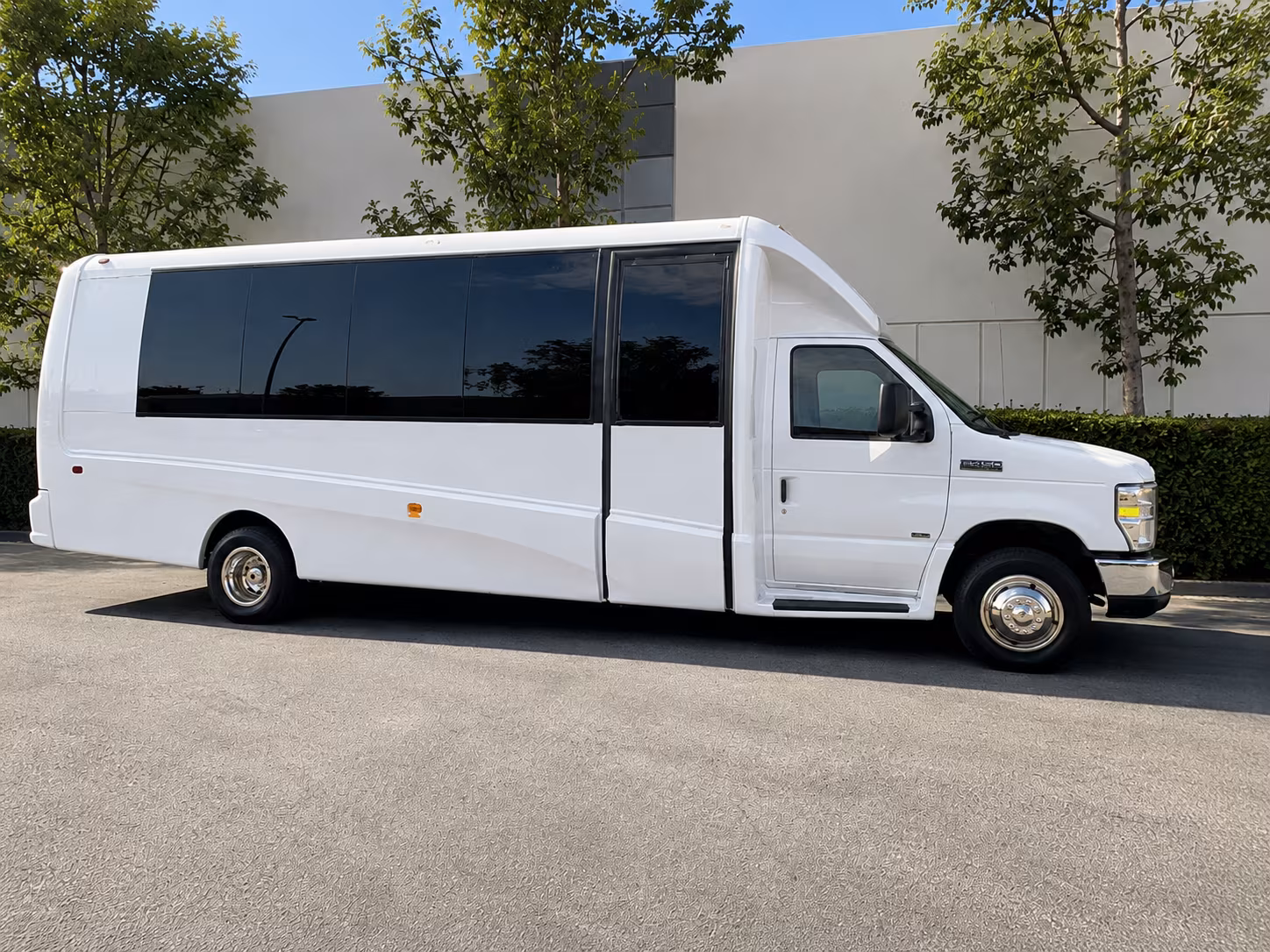 Newport Beach Wedding Transportation & Shuttle Service