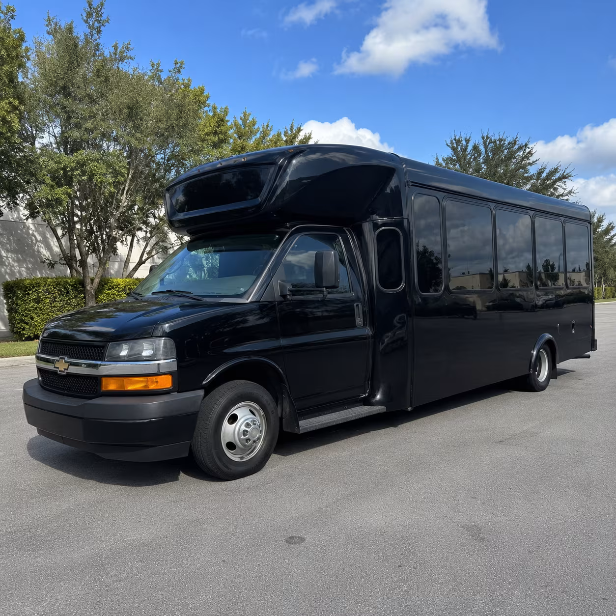 Orange Homecoming & Prom Party Bus Rentals